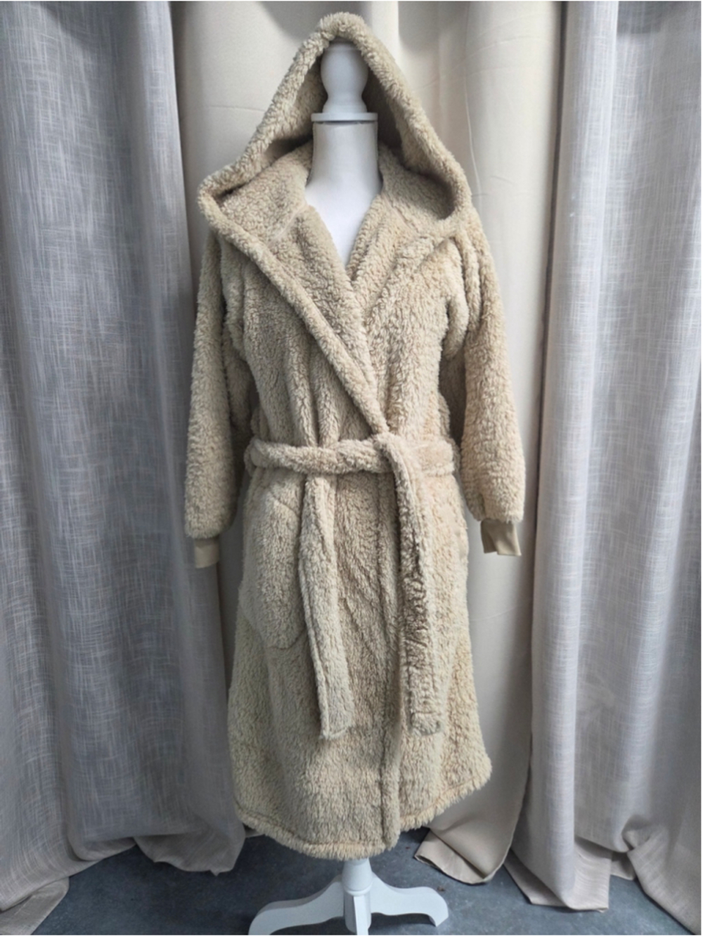 Pottery Barn Teddy Bear Robe Unisex Cream Plush Faux Sherpa Cozy Spa Size Small